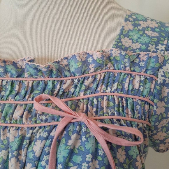 Vtg Blue Floral Smocked Prairie Cottagecore House Dress Embroidered Night Dress - Picture 4 of 8
